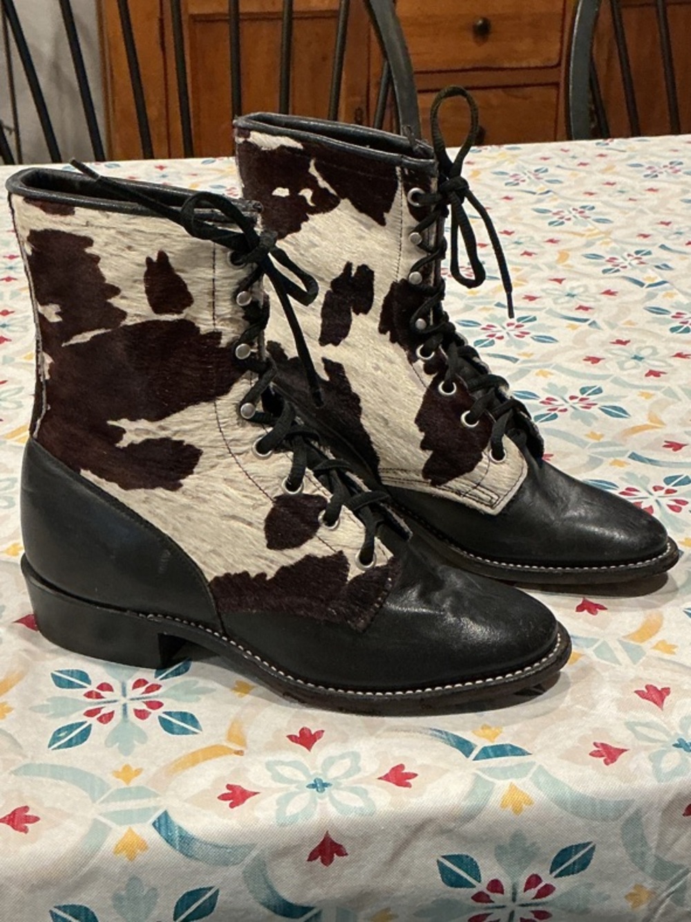 Larry Mahan Black Leather & White/Brown Cowhide Lace-Up Boots size 6 1/2 - Picture 2 of 7